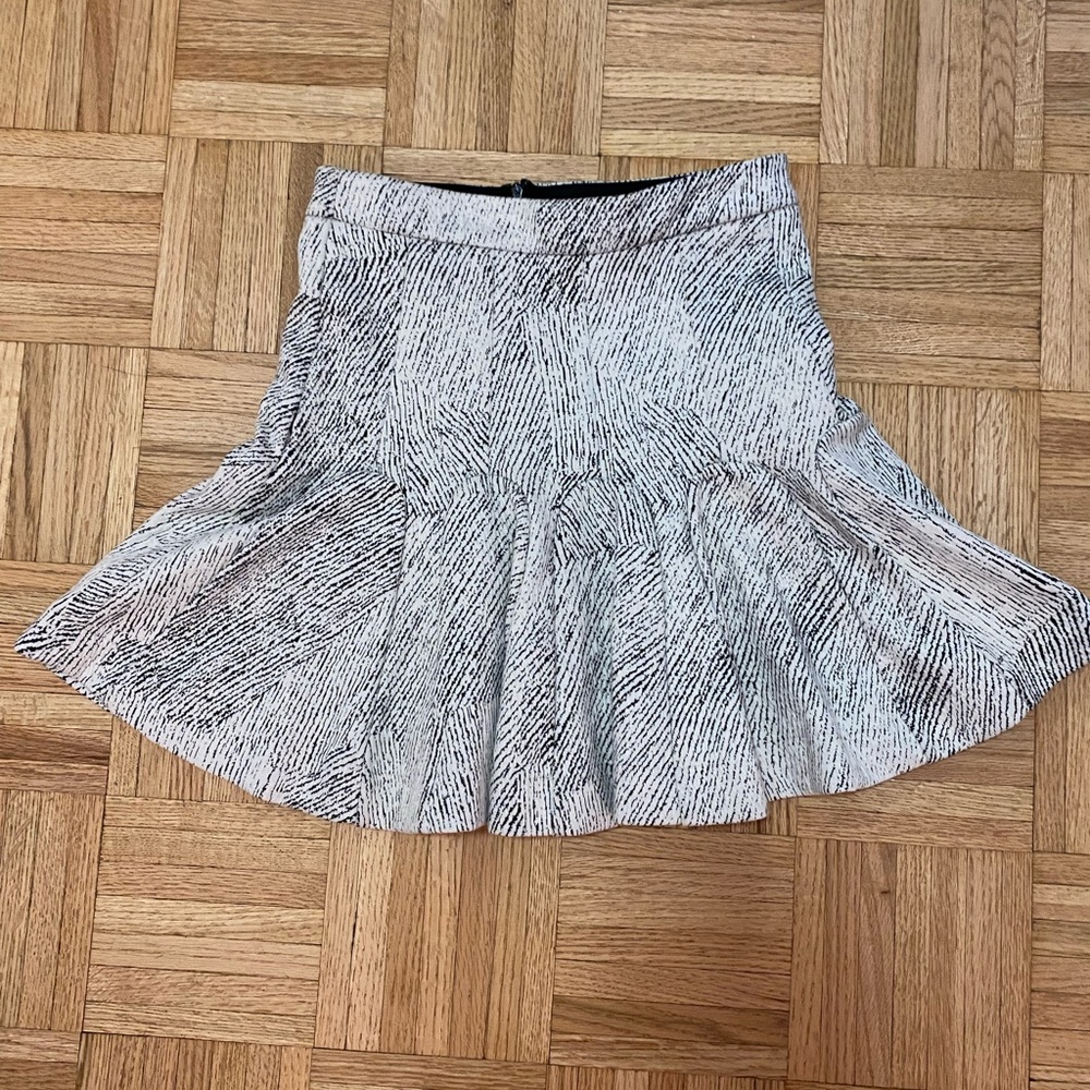 Banana Republic marble designed skirt